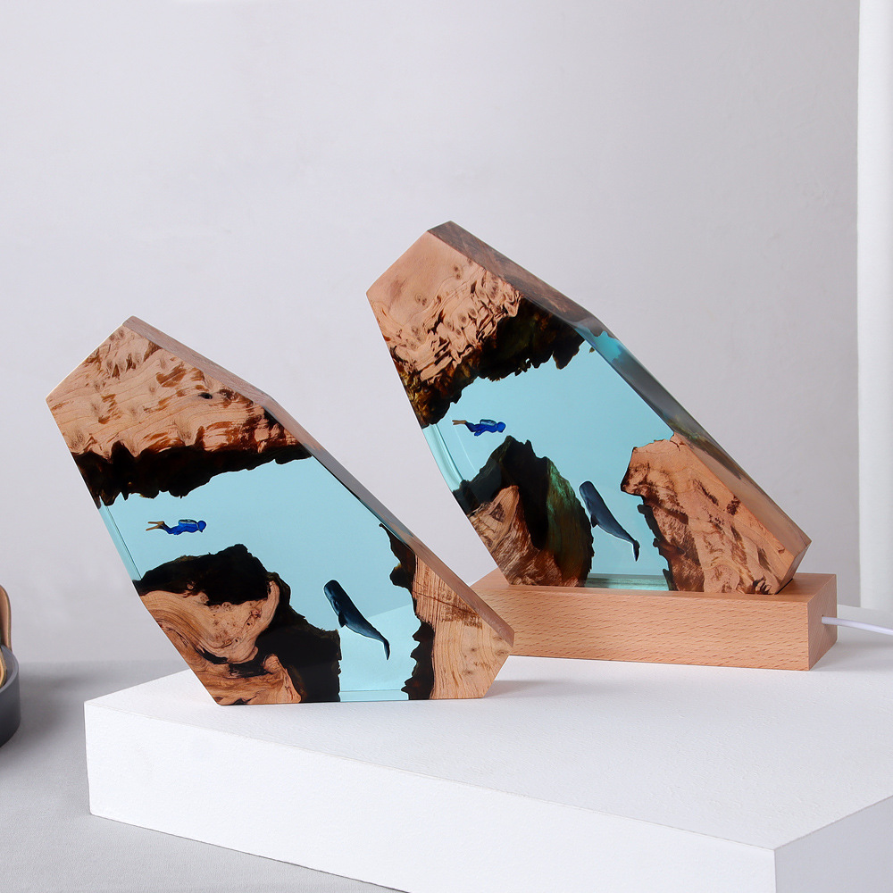 새로운 수중 동굴 고래 다이버 홈 데스크 장식품 원목  - Resin Art Wedding Gift 리뷰 및 가격